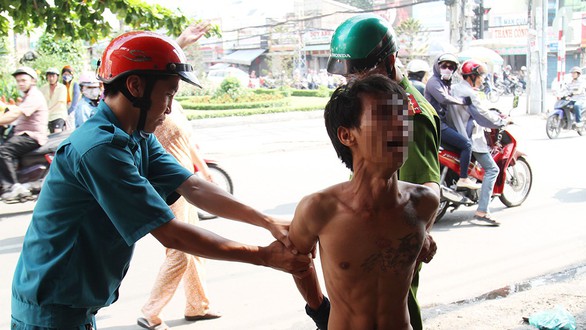 Ngáo đá dưới 18 tuổi coi như... khỏi đi trại - Ảnh 1. Ngáo đá dưới 18 tuổi coi như... khỏi đi trại - Ảnh 1.