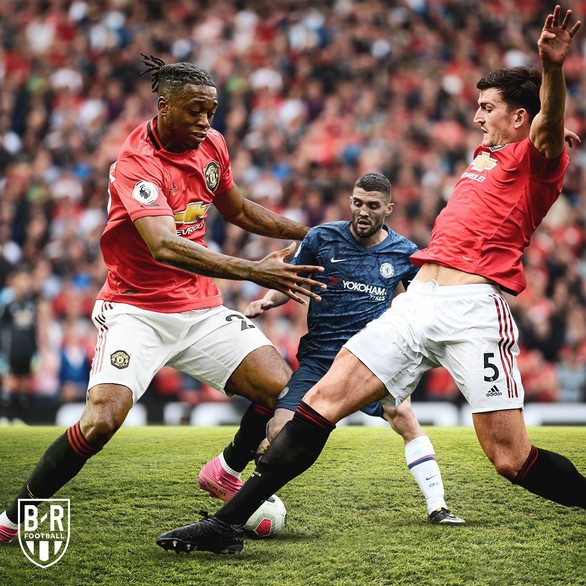CĐV MU nổ vang trời sau chiến thắng trước Chelsea - Ảnh 12. CĐV MU nổ vang trời sau chiến thắng trước Chelsea - Ảnh 12.