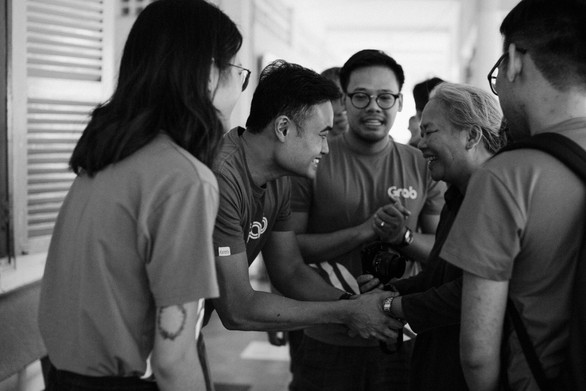 Công nghệ kết nối và gắn chặt tình người - Ảnh 1. Công nghệ kết nối và gắn chặt tình người - Ảnh 1.