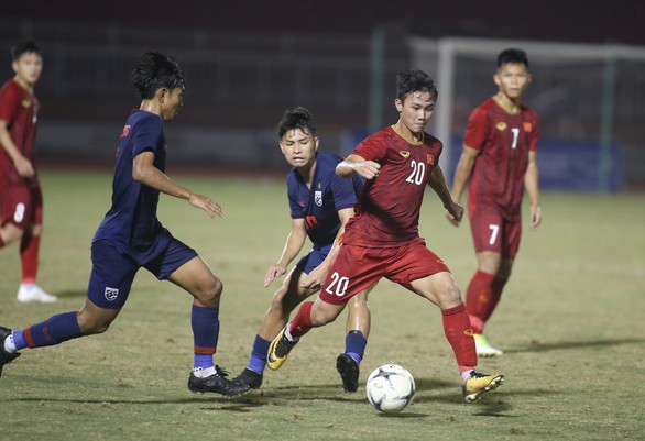 U18 Việt Nam đi tiếp trong trường hợp nào? - Ảnh 1. U18 Việt Nam đi tiếp trong trường hợp nào? - Ảnh 1.