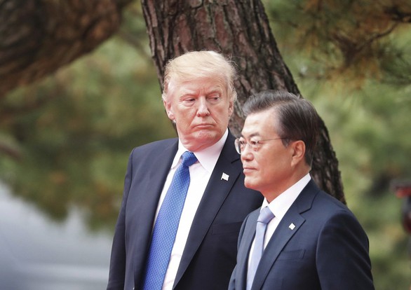Báo Hàn: ‘Hàn Quốc là cây ATM của ông Trump hay sao?’ - Ảnh 1. Báo Hàn: ‘Hàn Quốc là cây ATM của ông Trump hay sao?’ - Ảnh 1.