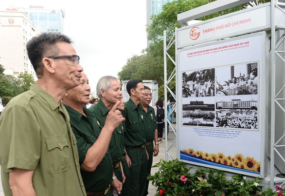 Nhìn lại công cuộc đổi mới TP.HCM tại triển lãm thực hiện Di chúc Bác Hồ - Ảnh 9. Nhìn lại công cuộc đổi mới TP.HCM tại triển lãm thực hiện Di chúc Bác Hồ - Ảnh 9.
