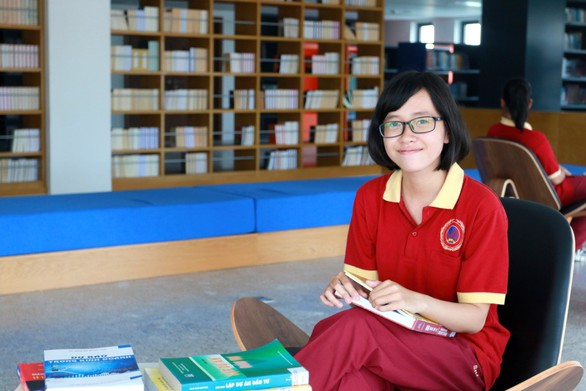 Nữ sinh vượt khó học giỏi giành học bổng toàn phần của SIU - Ảnh 1. Nữ sinh vượt khó học giỏi giành học bổng toàn phần của SIU - Ảnh 1.