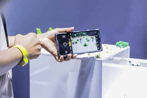 Camera của smartphone đã lên đến 64 ‘chấm’ - Ảnh 1. Camera của smartphone đã lên đến 64 ‘chấm’ - Ảnh 1.