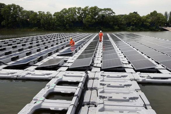 Singapore kêu gọi doanh nghiệp Việt đầu tư vào điện mặt trời nổi - Ảnh 2. Singapore kêu gọi doanh nghiệp Việt đầu tư vào điện mặt trời nổi - Ảnh 2.