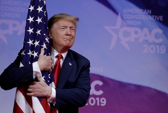 Thuế quan - thanh gươm bén của ông Trump - Ảnh 1. Thuế quan - thanh gươm bén của ông Trump - Ảnh 1.