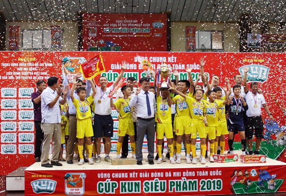Xuân Trường lập cú đúp, Sông Lam Nghệ An vô địch Giải bóng đá nhi đồng toàn quốc - Ảnh 1. Xuân Trường lập cú đúp, Sông Lam Nghệ An vô địch Giải bóng đá nhi đồng toàn quốc - Ảnh 1.