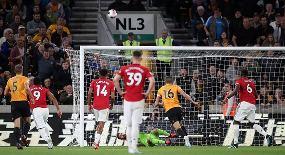 Pogba đá hỏng phạt đền, M.U bị sát thủ các đại gia cầm hòa - Ảnh 1. Pogba đá hỏng phạt đền, M.U bị sát thủ các đại gia cầm hòa - Ảnh 1.