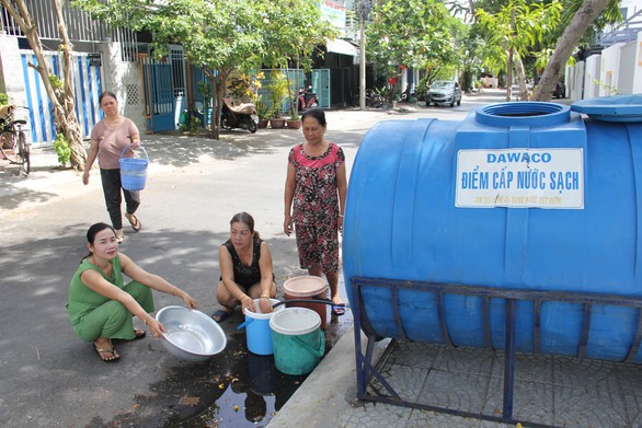 Thủy điện dừng phát để lấy nước cứu khát cho Đà Nẵng - Ảnh 4. Thủy điện dừng phát để lấy nước cứu khát cho Đà Nẵng - Ảnh 4.