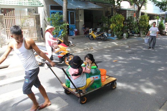Thủy điện dừng phát để lấy nước cứu khát cho Đà Nẵng - Ảnh 7. Thủy điện dừng phát để lấy nước cứu khát cho Đà Nẵng - Ảnh 7.