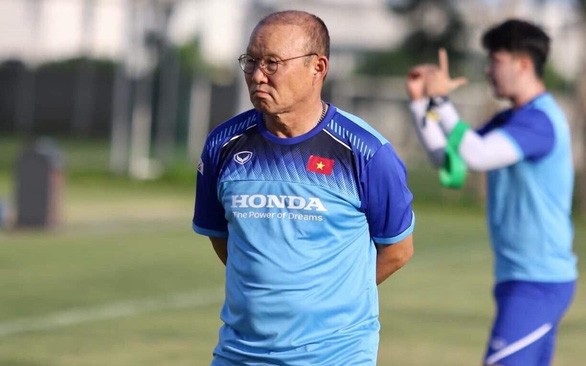 HLV Park Hang Seo: Thật may khi U23 Việt Nam không cùng bảng Hàn Quốc ở VCK U23 châu Á - Ảnh 1. HLV Park Hang Seo: Thật may khi U23 Việt Nam không cùng bảng Hàn Quốc ở VCK U23 châu Á - Ảnh 1.