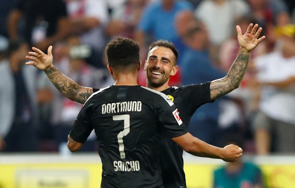 ‘Thần đồng nước Anh’ tỏa sáng, Dortmund hạ Cologne trong 20 phút cuối - Ảnh 3. ‘Thần đồng nước Anh’ tỏa sáng, Dortmund hạ Cologne trong 20 phút cuối - Ảnh 3.
