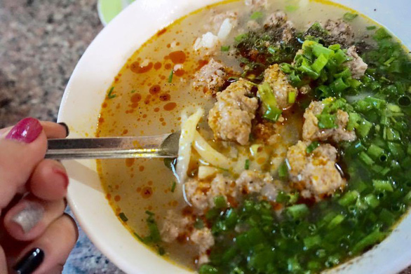 Về Đắk Lắk ăn bánh canh Hà Lan - Ảnh 1. Về Đắk Lắk ăn bánh canh Hà Lan - Ảnh 1.