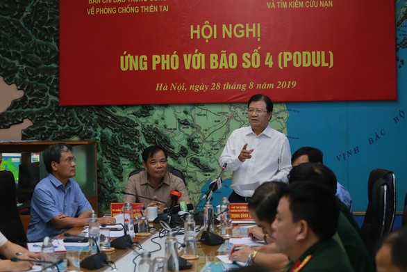 Thận trọng ứng phó khi bão số 4 phức tạp, vào đúng dịp nghỉ lễ 2-9 - Ảnh 3. Thận trọng ứng phó khi bão số 4 phức tạp, vào đúng dịp nghỉ lễ 2-9 - Ảnh 3.