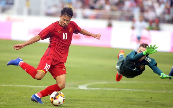 Gặp U 15 Hàn Quốc ở chung kết: Thách thức cho tuyển U15 VN - Ảnh 1. Gặp U 15 Hàn Quốc ở chung kết: Thách thức cho tuyển U15 VN - Ảnh 1.