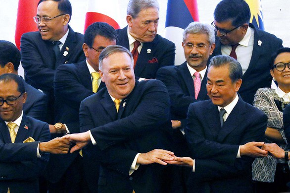 Ở ASEAN, ngoại trưởng Mỹ lên án trực diện Trung Quốc - Ảnh 1. Ở ASEAN, ngoại trưởng Mỹ lên án trực diện Trung Quốc - Ảnh 1.