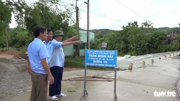 Nước lũ dâng cao đổ về làm ngập hơn 600ha hoa màu ở Thanh Hóa - Ảnh 3. Nước lũ dâng cao đổ về làm ngập hơn 600ha hoa màu ở Thanh Hóa - Ảnh 3.
