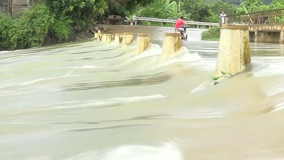 Áp thấp nhiệt đới đang hình thành và có thể xuất hiện ngày 2 hoặc 3-9 - Ảnh 1. Áp thấp nhiệt đới đang hình thành và có thể xuất hiện ngày 2 hoặc 3-9 - Ảnh 1.