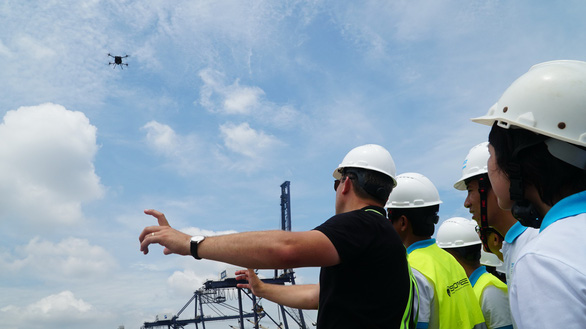 Lái Ong bão khám bệnh đô thị - Ảnh 1. Lái Ong bão khám bệnh đô thị - Ảnh 1.