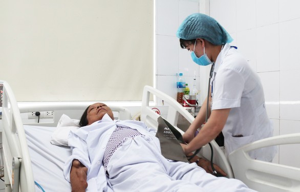 Vụ tai biến chạy thận ở Nghệ An: Do hệ thống dẫn nước bị nhiễm khuẩn - Ảnh 5. Vụ tai biến chạy thận ở Nghệ An: Do hệ thống dẫn nước bị nhiễm khuẩn - Ảnh 5.