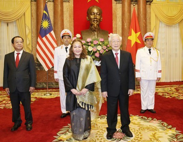 Tổng bí thư, Chủ tịch nước tiếp các đại sứ trình quốc thư Hà Nội - Ảnh 5. Tổng bí thư, Chủ tịch nước tiếp các đại sứ trình quốc thư Hà Nội - Ảnh 5.