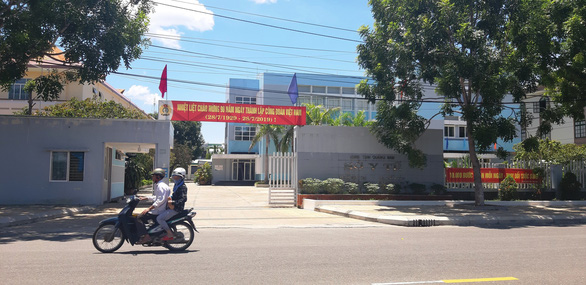 Nhiều sai phạm đấu thầu mua thuốc, Quảng Nam yêu cầu thu hồi hơn 10 tỉ đồng - Ảnh 1. Nhiều sai phạm đấu thầu mua thuốc, Quảng Nam yêu cầu thu hồi hơn 10 tỉ đồng - Ảnh 1.