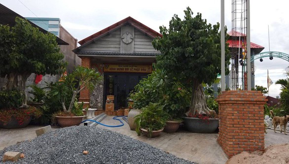 Khởi tố thầy Thiện Lam vụ hành hạ, đánh đập cháu bé 11 tuổi - Ảnh 1. Khởi tố thầy Thiện Lam vụ hành hạ, đánh đập cháu bé 11 tuổi - Ảnh 1.