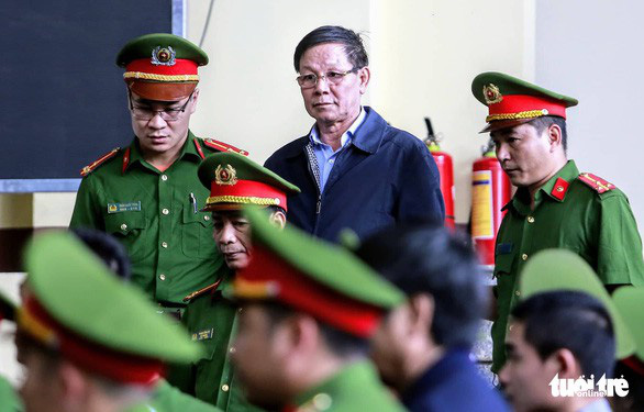 Ông Phan Văn Vĩnh tiếp tục bị khởi tố trong vụ kỳ án gỗ trắc - Ảnh 1.