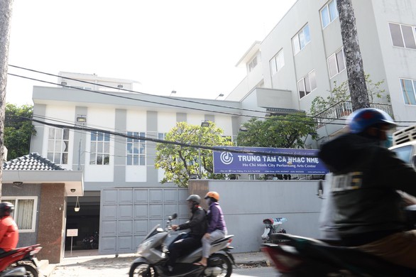Cựu giám đốc Sở Tài chính TP.HCM bỏ trốn liên quan vụ án đại gia Diệp Bạch Dương - Ảnh 4. Cựu giám đốc Sở Tài chính TP.HCM bỏ trốn liên quan vụ án đại gia Diệp Bạch Dương - Ảnh 4.