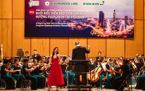 Đêm nhạc kỷ niệm 30 năm thành lập EVA Air - Ảnh 3. Đêm nhạc kỷ niệm 30 năm thành lập EVA Air - Ảnh 3.