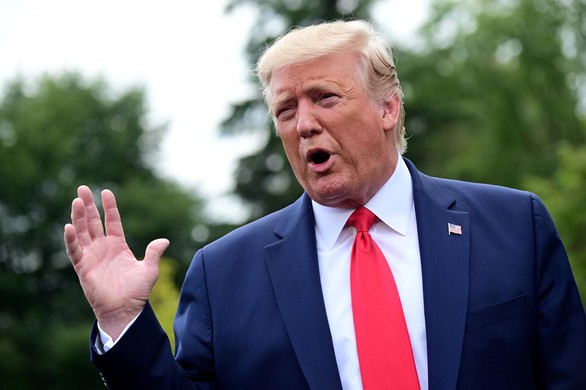 Ông Trump hoãn tăng thuế vì Quốc khánh Trung Quốc - Ảnh 1. Ông Trump hoãn tăng thuế vì Quốc khánh Trung Quốc - Ảnh 1.