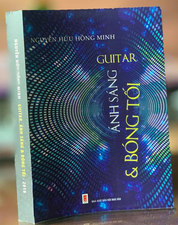 Mặt trời soi vết thương yêu - Ảnh 1. Mặt trời soi vết thương yêu - Ảnh 1.
