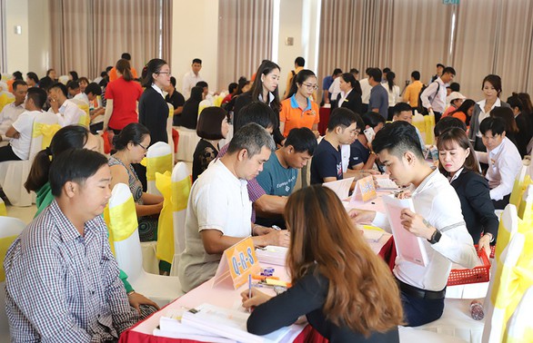 Thêm 335 khách hàng nhận sổ hồng dự án Golden Center City 1 - Ảnh 2. Thêm 335 khách hàng nhận sổ hồng dự án Golden Center City 1 - Ảnh 2.