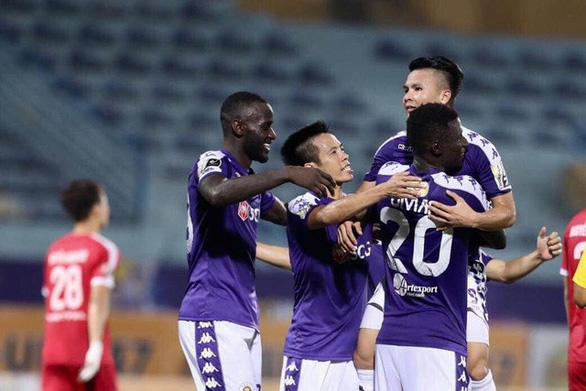 CLB Hà Nội xin đổi lịch thi đấu V-League, chờ ý kiến HLV Park Hang Seo - Ảnh 1. CLB Hà Nội xin đổi lịch thi đấu V-League, chờ ý kiến HLV Park Hang Seo - Ảnh 1.