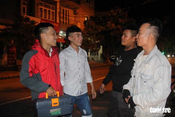 Chuyện đẹp về những Báo đêm Đà Nẵng - Ảnh 3. Chuyện đẹp về những Báo đêm Đà Nẵng - Ảnh 3.