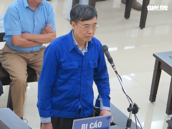 Cựu thứ trưởng Lê Bạch Hồng nhận trách nhiệm vụ gây thất thoát 1.700 tỉ đồng - Ảnh 1. Cựu thứ trưởng Lê Bạch Hồng nhận trách nhiệm vụ gây thất thoát 1.700 tỉ đồng - Ảnh 1.
