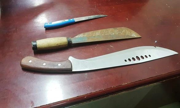 Bắt băng cướp nhí có đại ca mới 15 tuổi - Ảnh 1. Bắt băng cướp nhí có đại ca mới 15 tuổi - Ảnh 1.