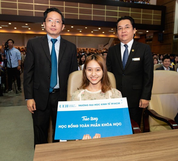 Tập đoàn C.T Group khơi dậy lý tưởng cho sinh viên Việt Nam - Ảnh 3. Tập đoàn C.T Group khơi dậy lý tưởng cho sinh viên Việt Nam - Ảnh 3.