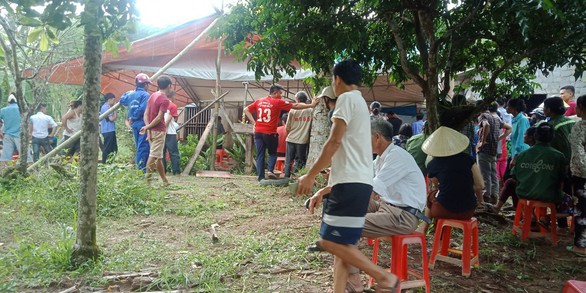 Con trai vung dao chém chết mẹ đẻ - Ảnh 1. Con trai vung dao chém chết mẹ đẻ - Ảnh 1.