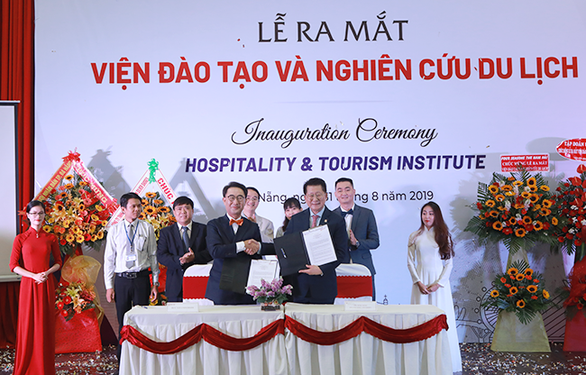 ĐH Duy Tân thành lập Viện đào tạo và nghiên cứu du lịch - Ảnh 2. ĐH Duy Tân thành lập Viện đào tạo và nghiên cứu du lịch - Ảnh 2.