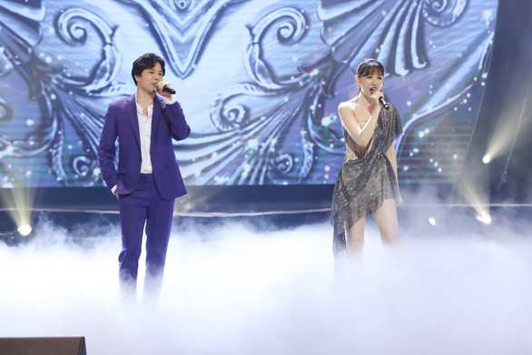 Dù mưa to dai dẳng, live concert của Hari Won vẫn không một ghế trống - Ảnh 11. Dù mưa to dai dẳng, live concert của Hari Won vẫn không một ghế trống - Ảnh 11.