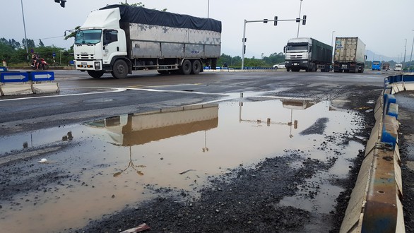 Bộ Công an chỉ ra 4 lỗ hổng’ trong đầu tư cao tốc Đà Nẵng - Quảng Ngãi - Ảnh 2. Bộ Công an chỉ ra 4 lỗ hổng’ trong đầu tư cao tốc Đà Nẵng - Quảng Ngãi - Ảnh 2.