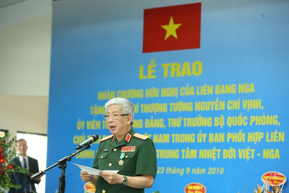 Thượng tướng Nguyễn Chí Vịnh nhận Huân chương Hữu nghị của Liên bang Nga - Ảnh 2. Thượng tướng Nguyễn Chí Vịnh nhận Huân chương Hữu nghị của Liên bang Nga - Ảnh 2.