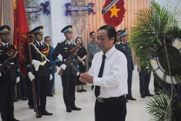 Đại tá anh hùng Nguyễn Văn Bảy về với đất mẹ Lai Vung - Ảnh 4. Đại tá anh hùng Nguyễn Văn Bảy về với đất mẹ Lai Vung - Ảnh 4.
