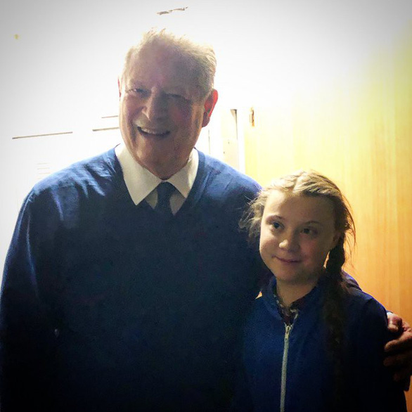‘Cô bé môi trường’ Greta Thunberg chụp ảnh cùng khủng bố IS? - Ảnh 6. ‘Cô bé môi trường’ Greta Thunberg chụp ảnh cùng khủng bố IS? - Ảnh 6.