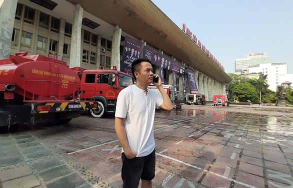 Nghệ sĩ chia buồn với Quang Hà vì live show gặp hỏa hoạn trước giờ diễn - Ảnh 1. Nghệ sĩ chia buồn với Quang Hà vì live show gặp hỏa hoạn trước giờ diễn - Ảnh 1.