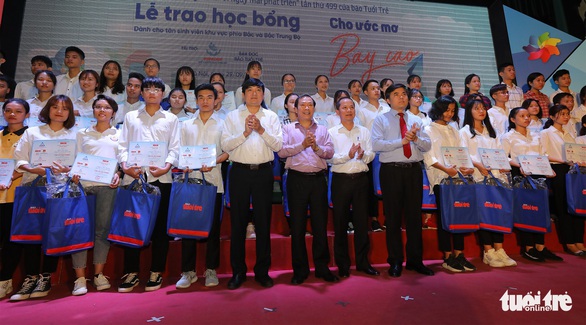 Tiếp sức đến trường chia sẻ khát vọng với tân sinh viên - Ảnh 9. Tiếp sức đến trường chia sẻ khát vọng với tân sinh viên - Ảnh 9.