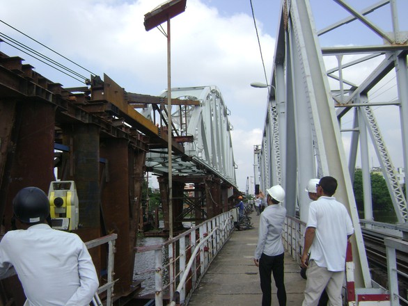 TP.HCM kiến nghị khẩn bảo tồn di tích cầu sắt Bình Lợi 117 năm tuổi - Ảnh 1. TP.HCM kiến nghị khẩn bảo tồn di tích cầu sắt Bình Lợi 117 năm tuổi - Ảnh 1.