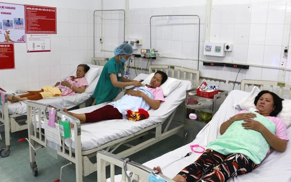 3 bé sơ sinh tam thai non tháng nay đã lên cân, thở tốt - Ảnh 1. 3 bé sơ sinh tam thai non tháng nay đã lên cân, thở tốt - Ảnh 1.
