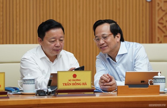 Thủ tướng Nguyễn Xuân Phúc nhắn tin ủng hộ người nghèo - Ảnh 6. Thủ tướng Nguyễn Xuân Phúc nhắn tin ủng hộ người nghèo - Ảnh 6.